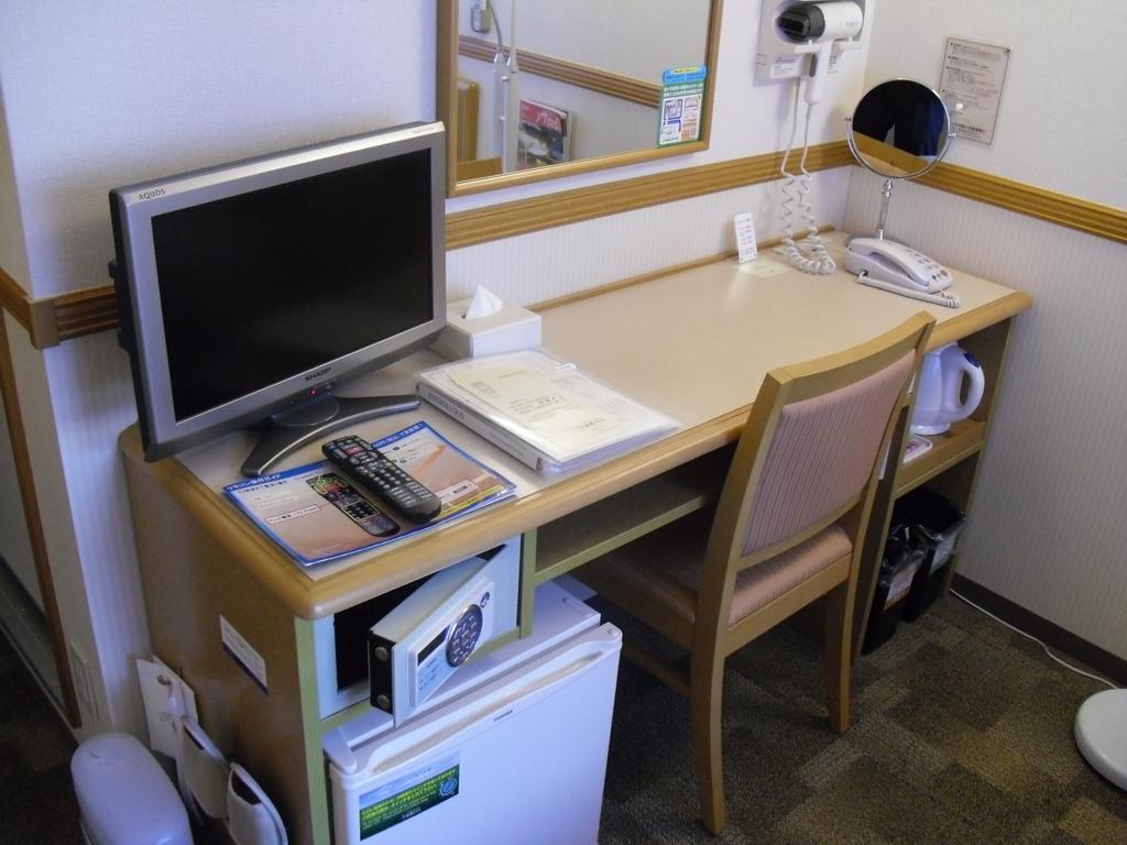 Toyoko Inn Tokyo Nihombashi Zeimusho Mae Eksteriør bilde